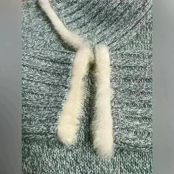 Norton McNaughton Women’s Large Heathered Blue Split Turtleneck Fur Trim Sweater - Picture 4 of 8